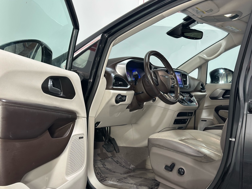 Chrysler Pacifica Touring-L Plus 2017