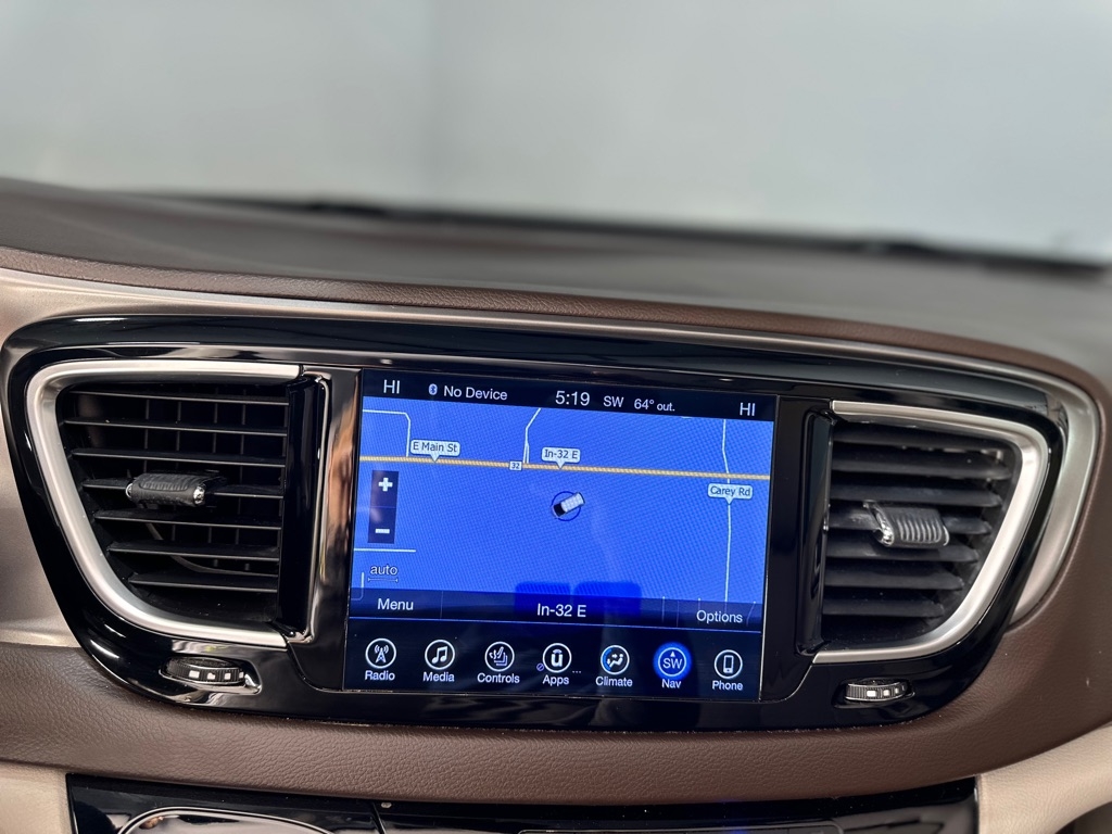 Chrysler Pacifica Touring-L Plus 2017