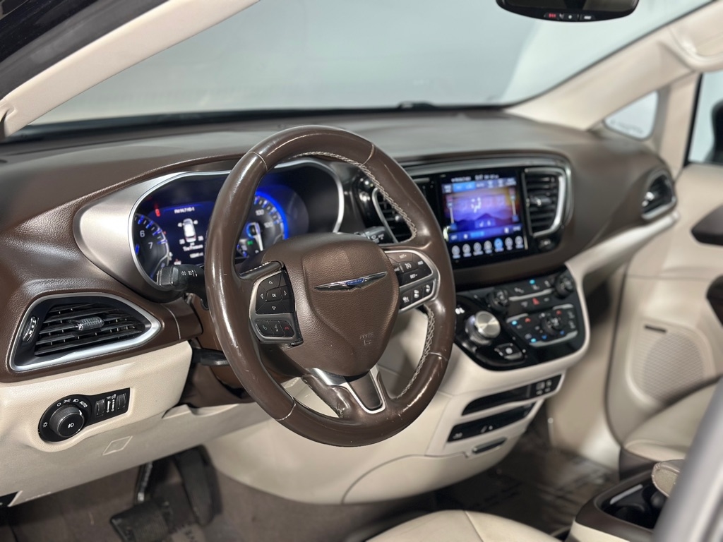 Chrysler Pacifica Touring-L Plus 2017