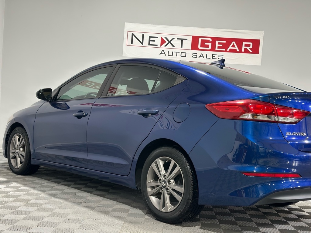 Hyundai Elantra SE 2017