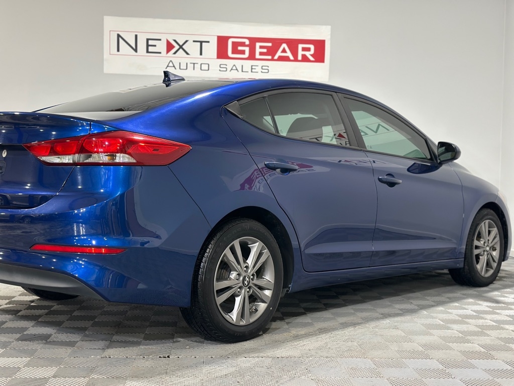 Hyundai Elantra SE 2017