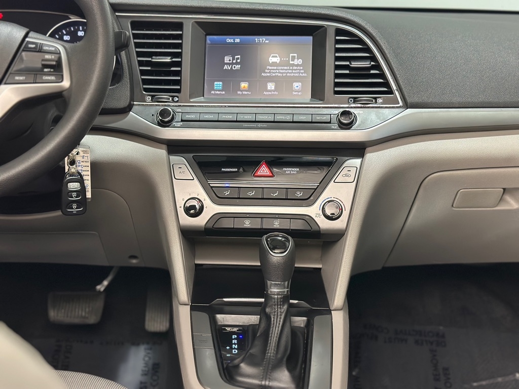 Hyundai Elantra SE 2017