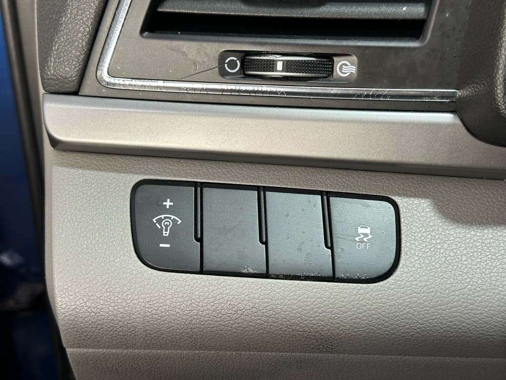 Hyundai Elantra SE 2017