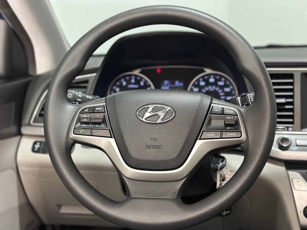 Hyundai Elantra SE 2017