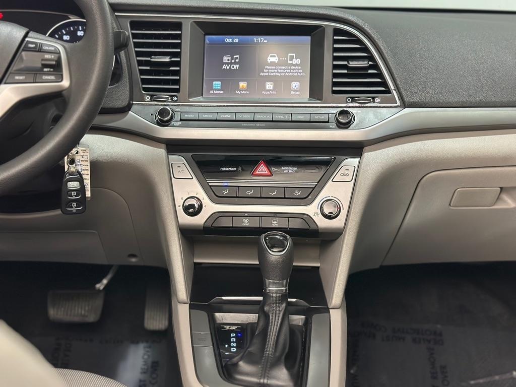 Hyundai Elantra SE 2017
