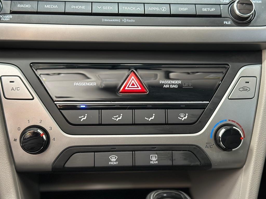 Hyundai Elantra SE 2017