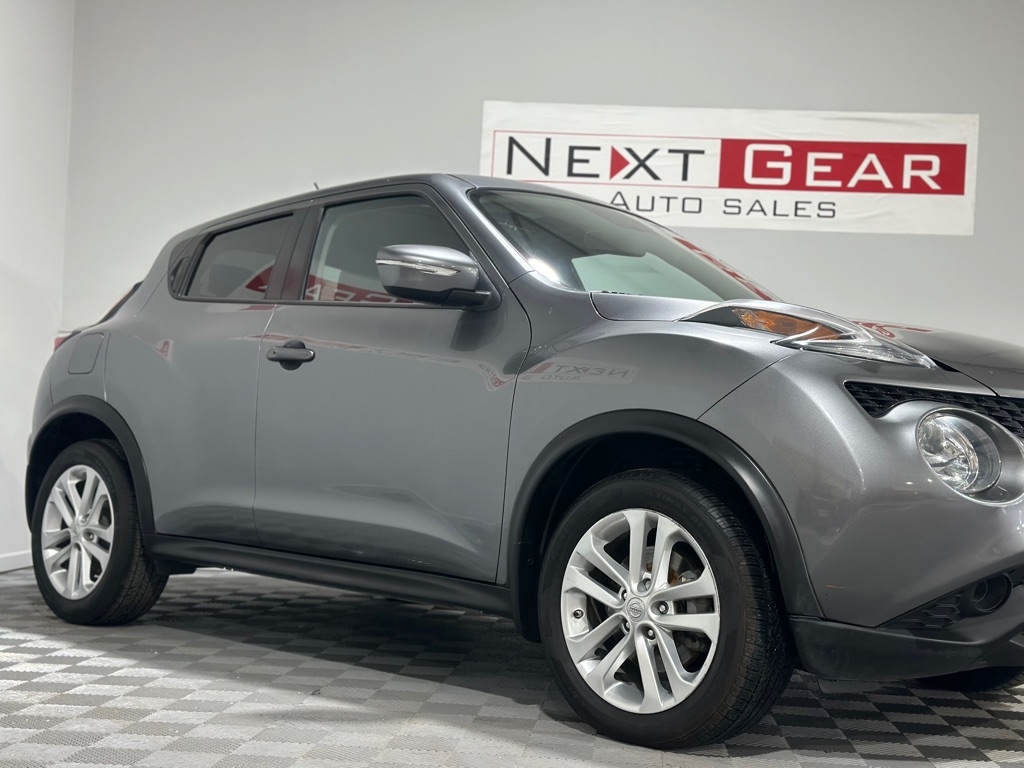 Nissan Juke S FWD 2015