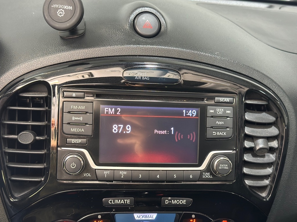 Nissan Juke S FWD 2015