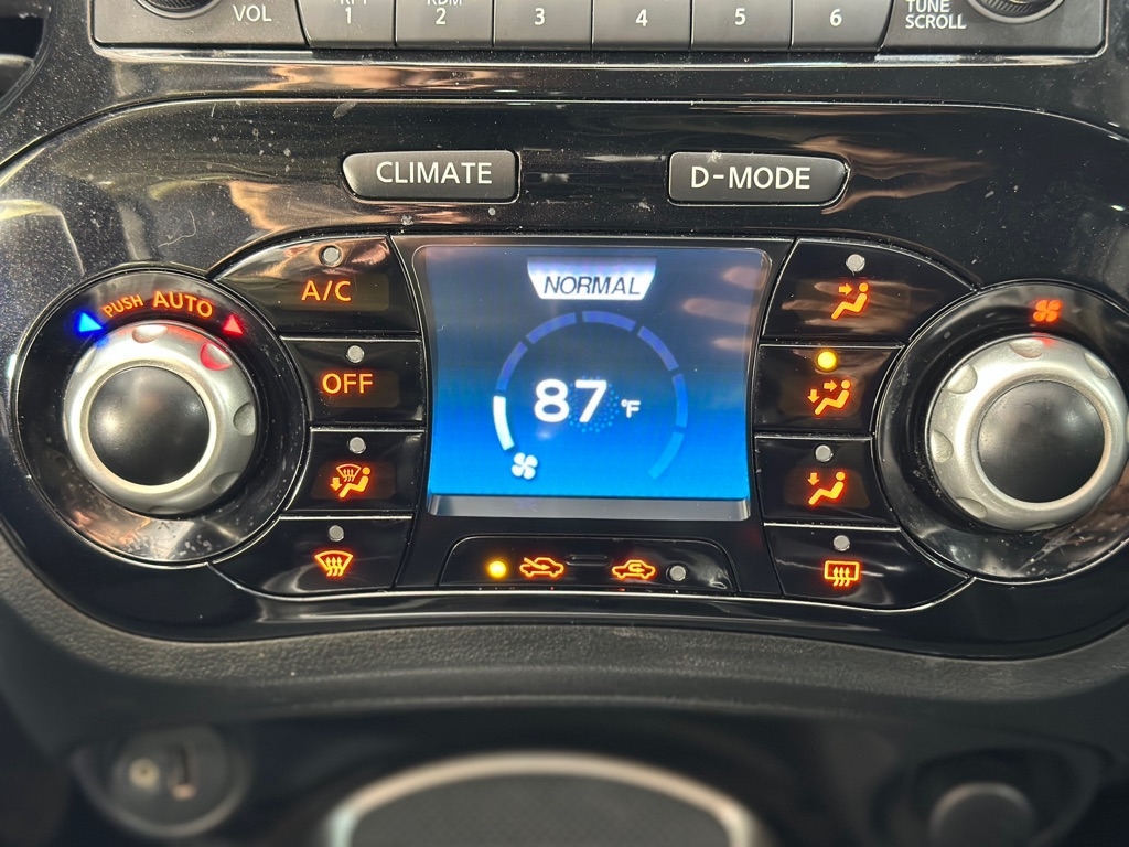 Nissan Juke S FWD 2015