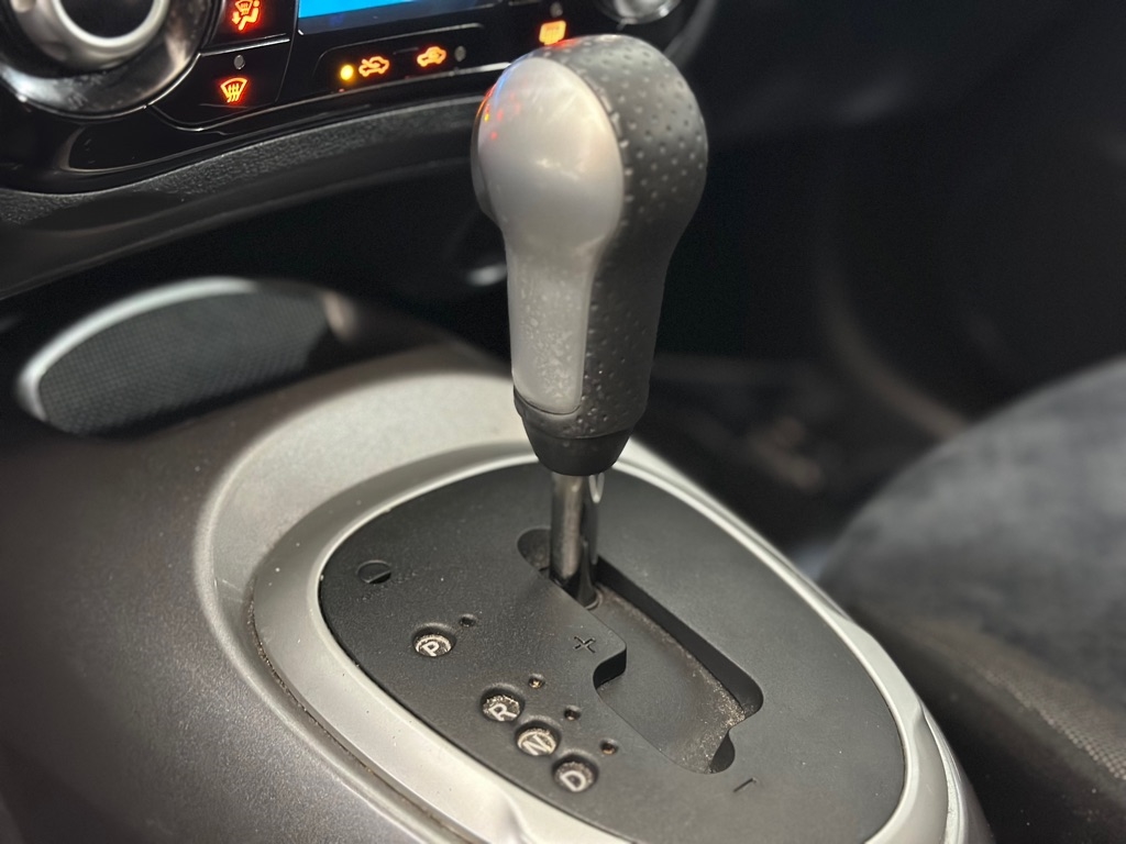 Nissan Juke S FWD 2015