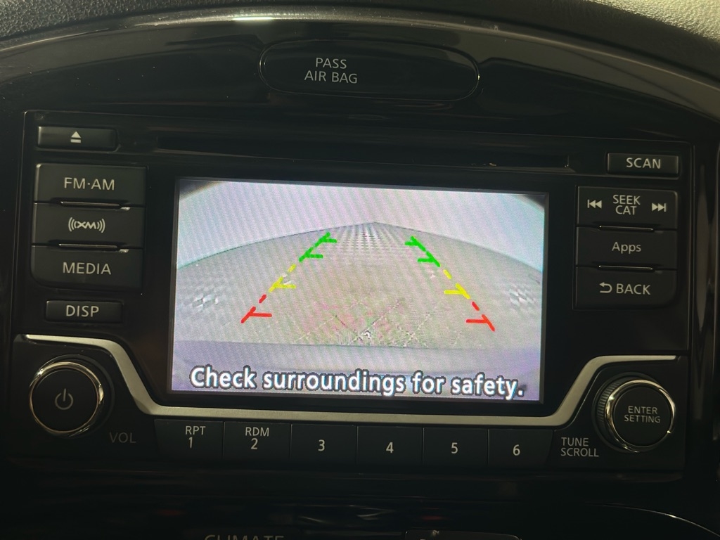 Nissan Juke S FWD 2015