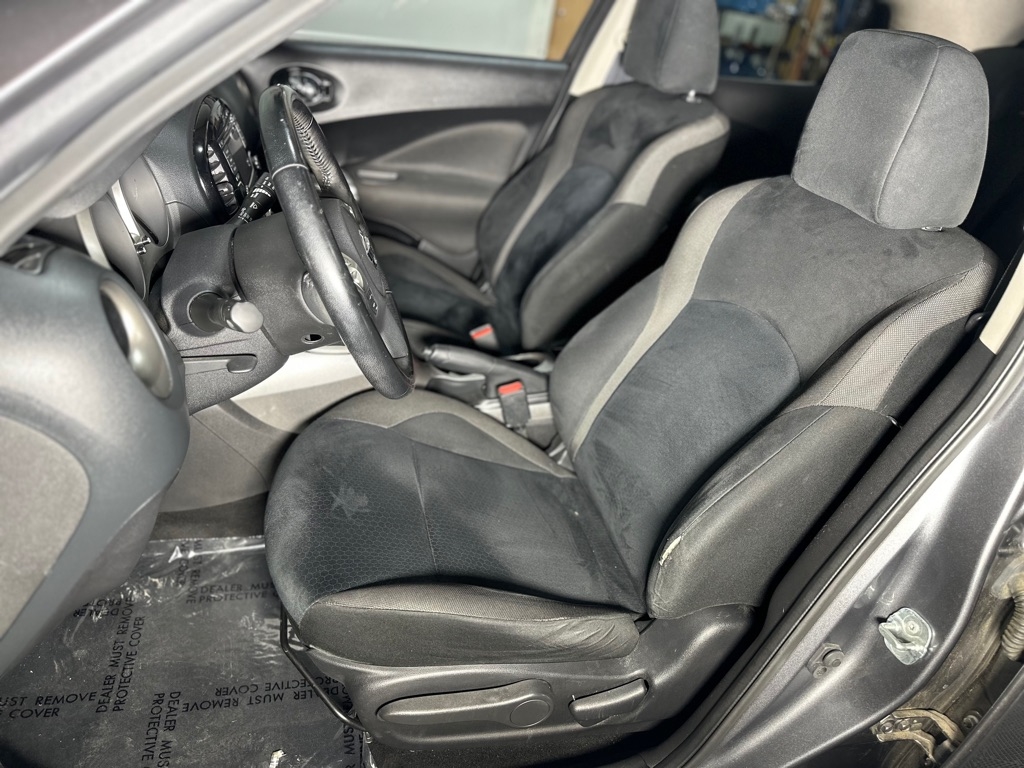 Nissan Juke S FWD 2015