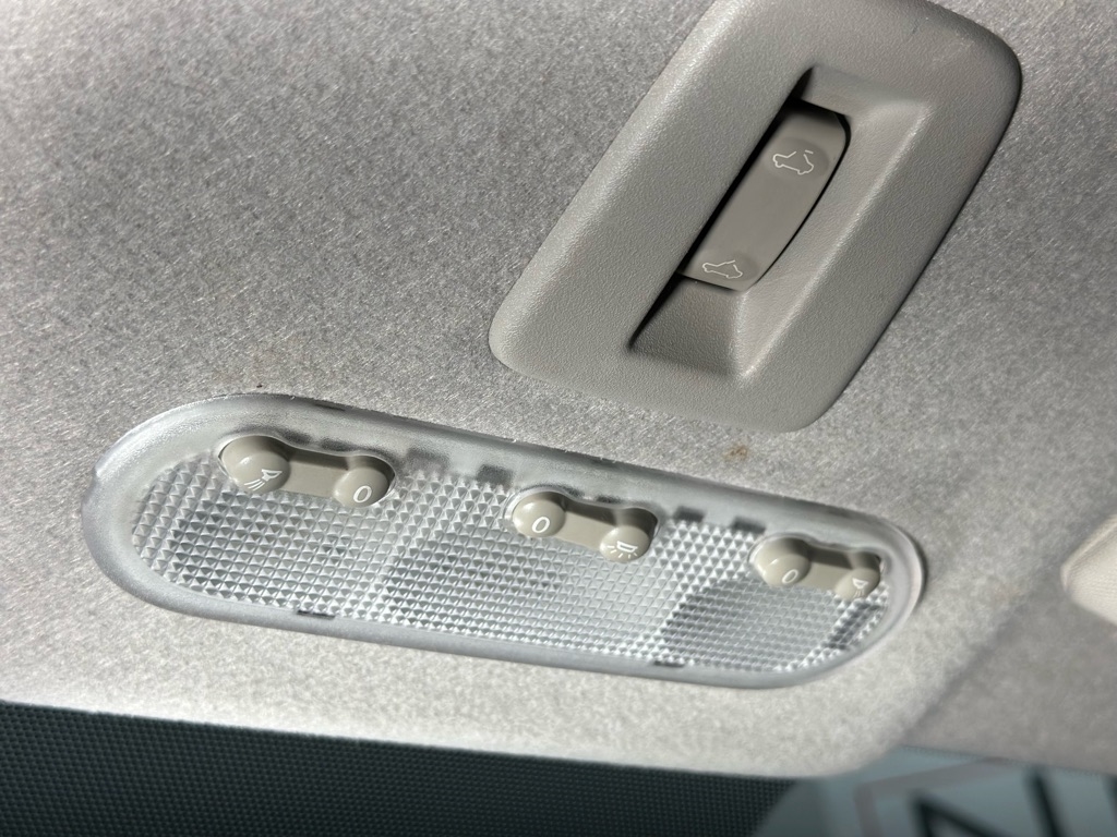 Nissan Juke S FWD 2015