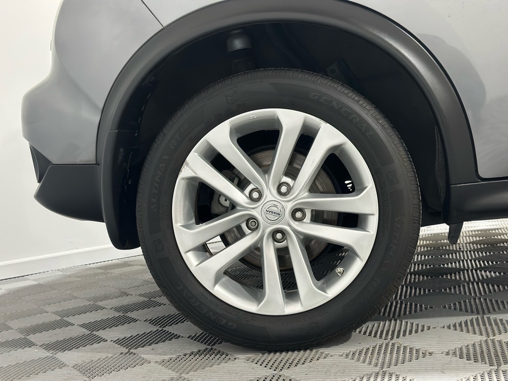 Nissan Juke S FWD 2015