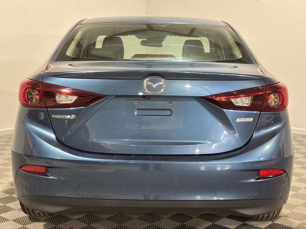 Mazda MAZDA3 s Touring AT 4-Door 2018