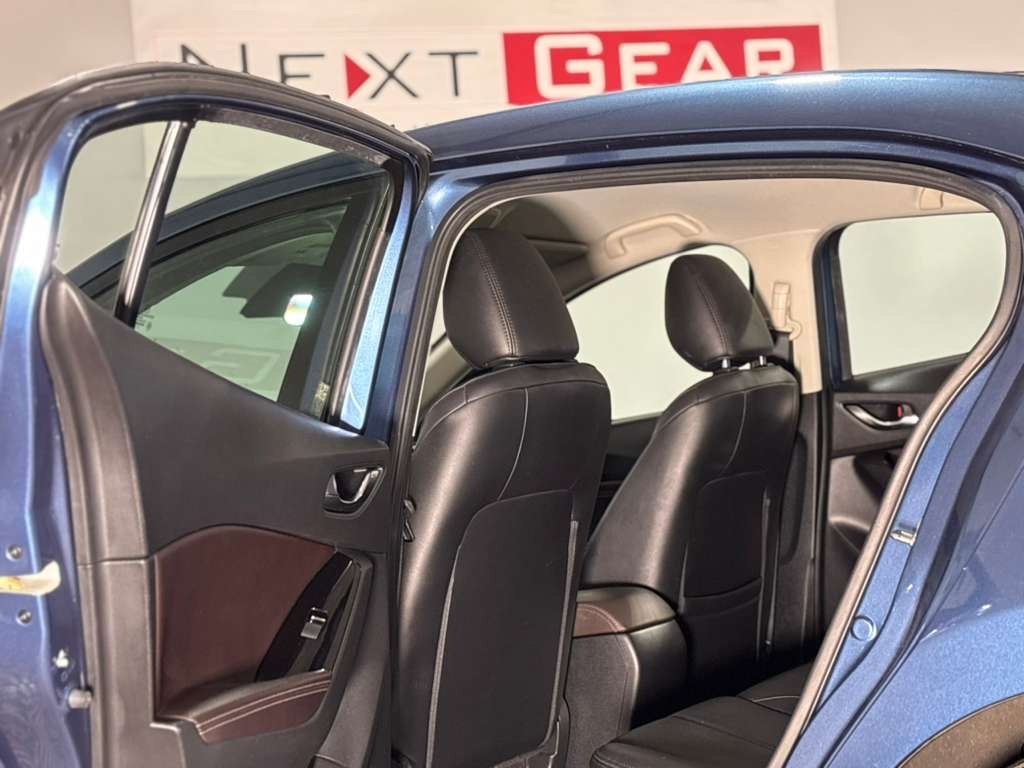 Mazda MAZDA3 s Touring AT 4-Door 2018