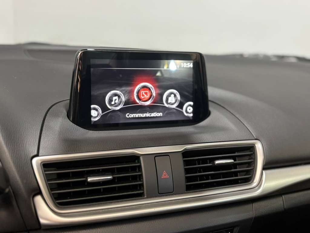 Mazda MAZDA3 s Touring AT 4-Door 2018