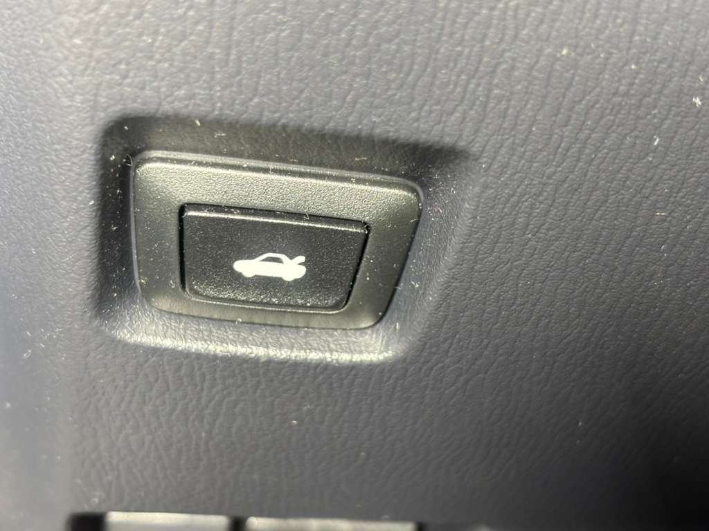 Mazda MAZDA3 s Touring AT 4-Door 2018