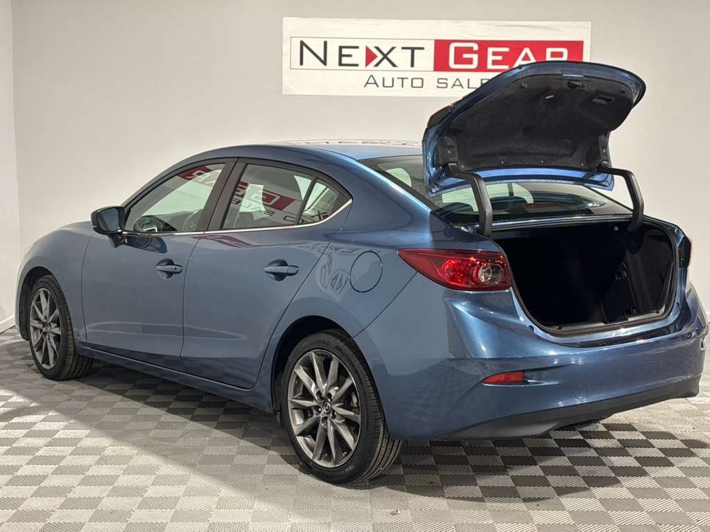 Mazda MAZDA3 s Touring AT 4-Door 2018