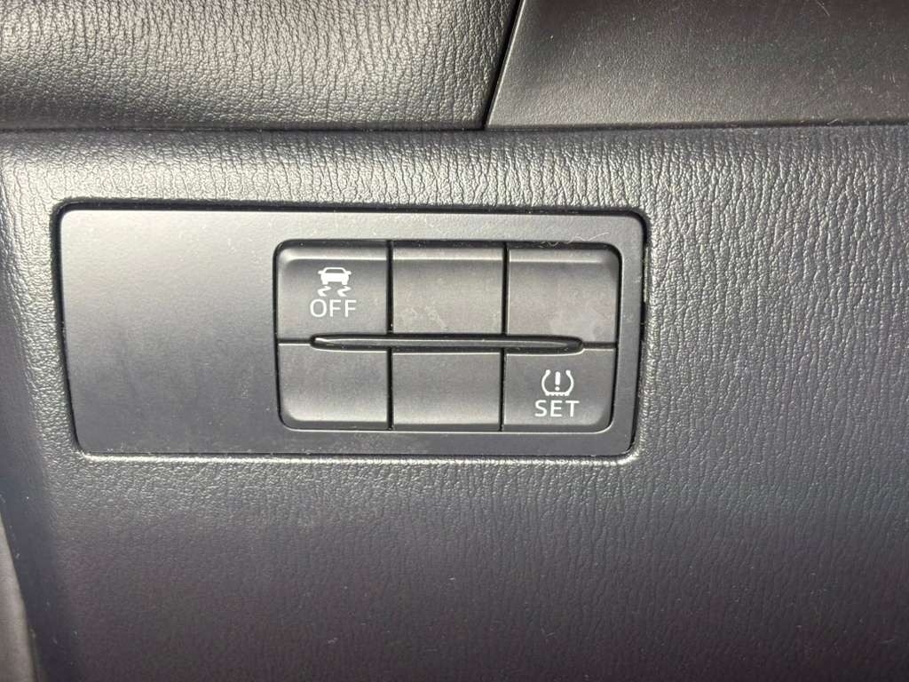 Mazda MAZDA3 s Touring AT 4-Door 2018