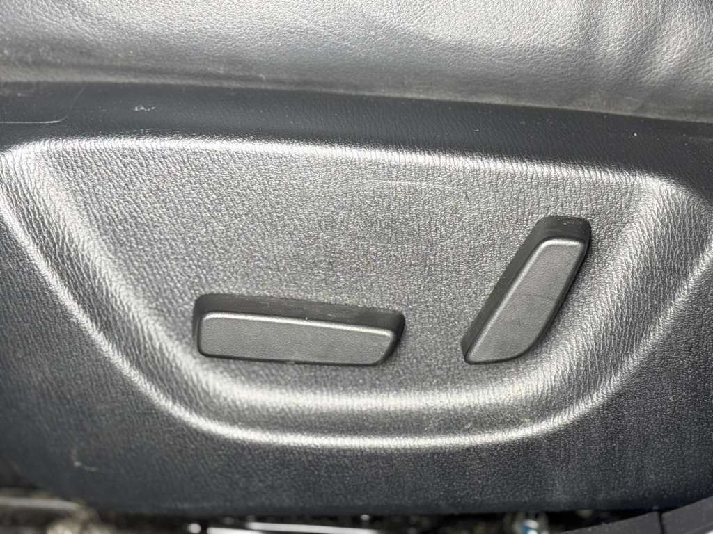 Mazda MAZDA3 s Touring AT 4-Door 2018