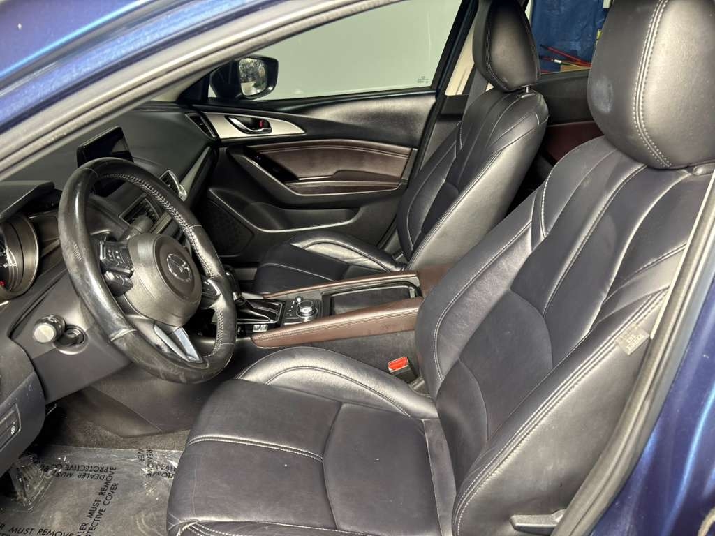 Mazda MAZDA3 s Touring AT 4-Door 2018