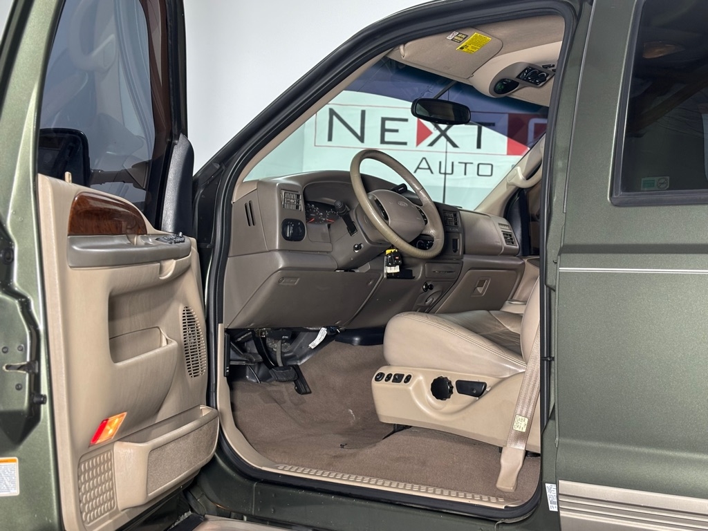 Ford Excursion Limited 4WD 2000