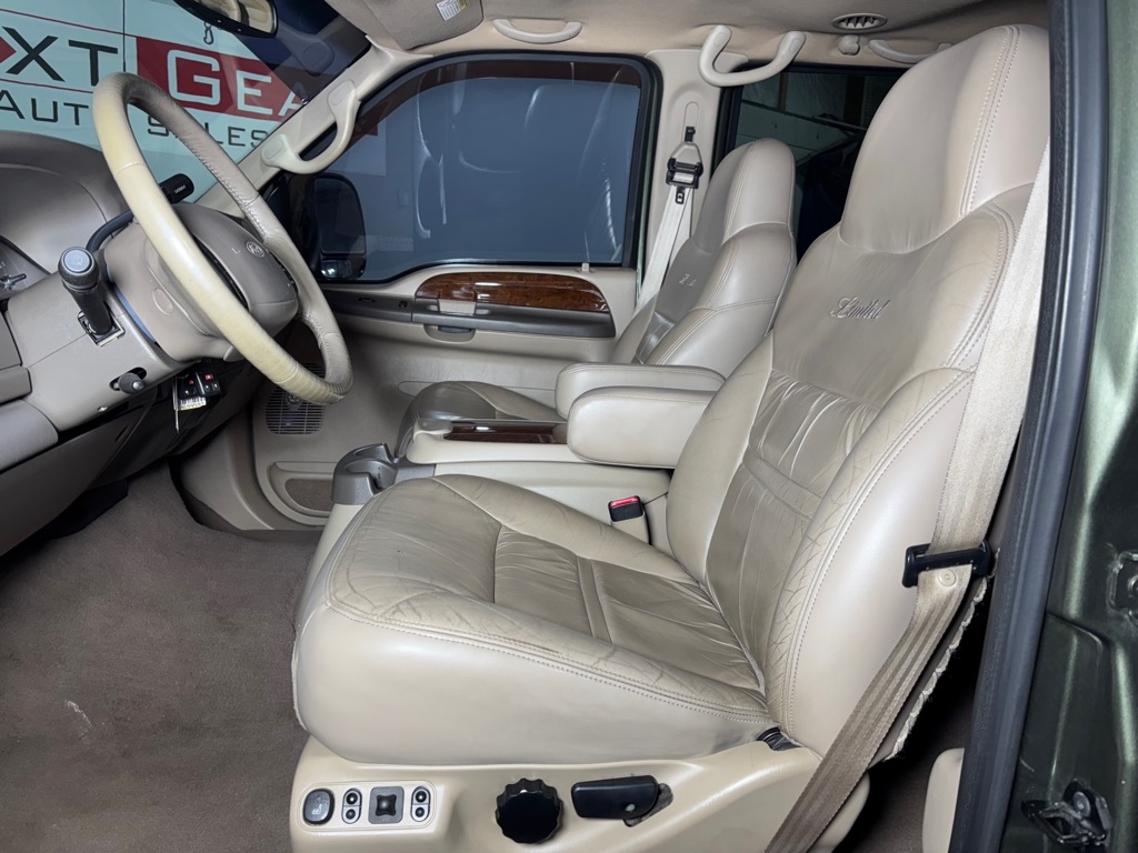 Ford Excursion Limited 4WD 2000