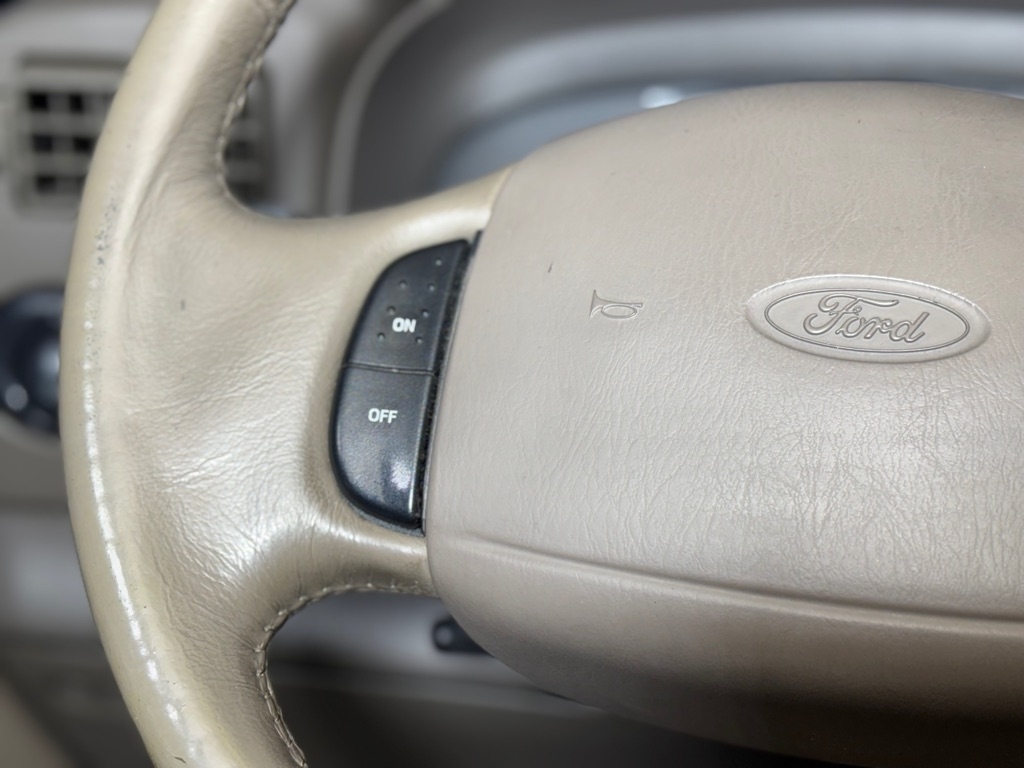 Ford Excursion Limited 4WD 2000