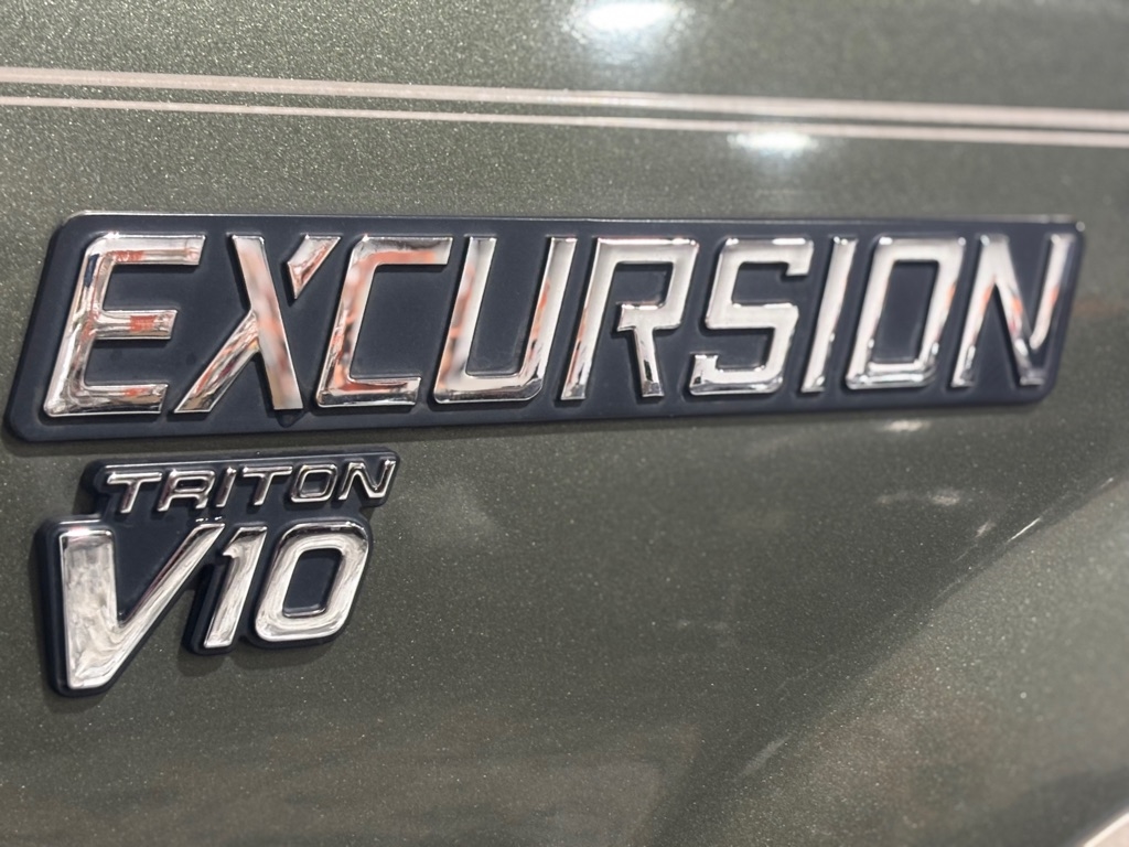 Ford Excursion Limited 4WD 2000