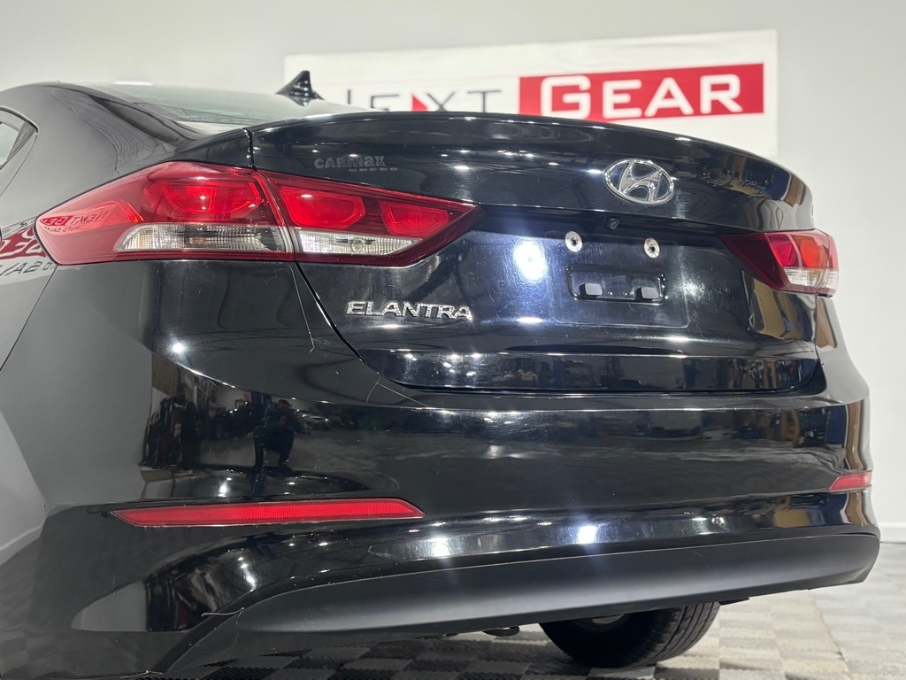 Hyundai Elantra Value Edition 6A 2017