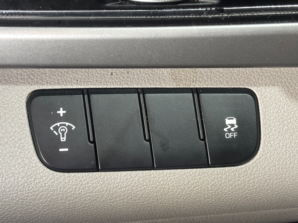 Hyundai Elantra Value Edition 6A 2017