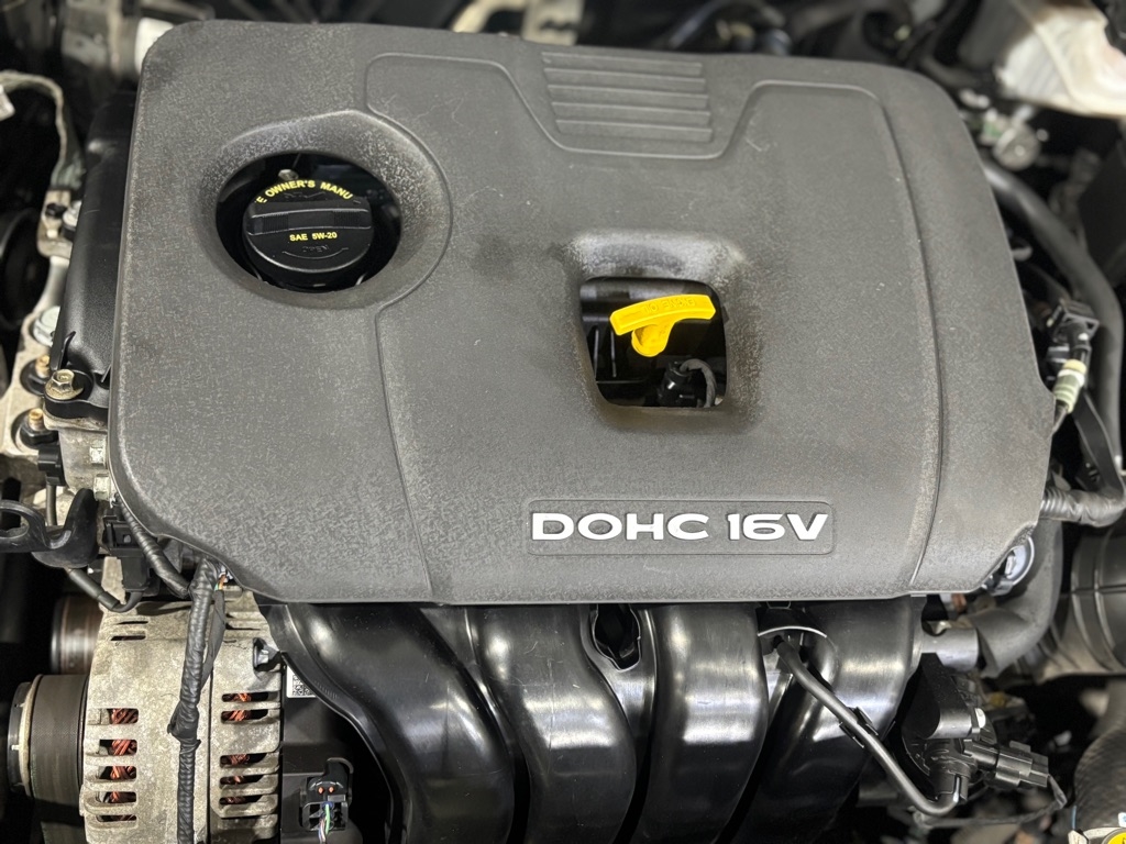 Hyundai Elantra Value Edition 6A 2017