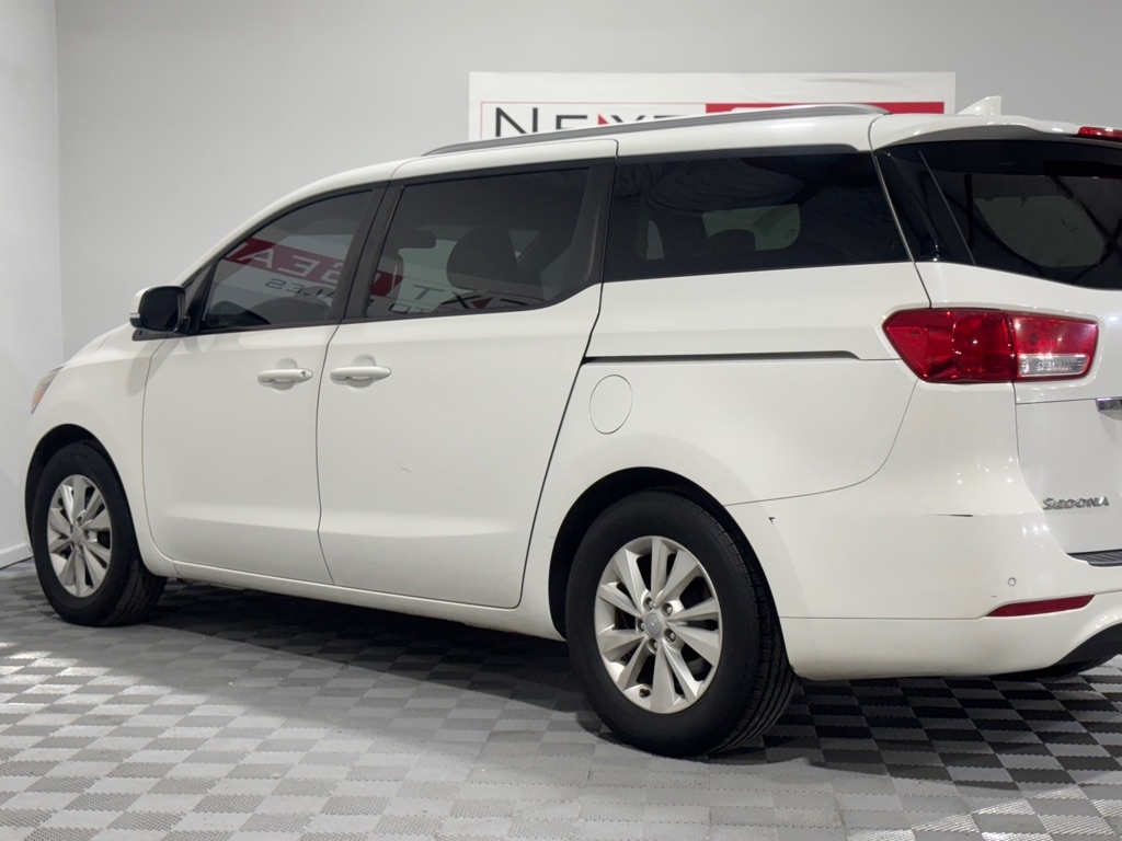 Kia Sedona LX 2016
