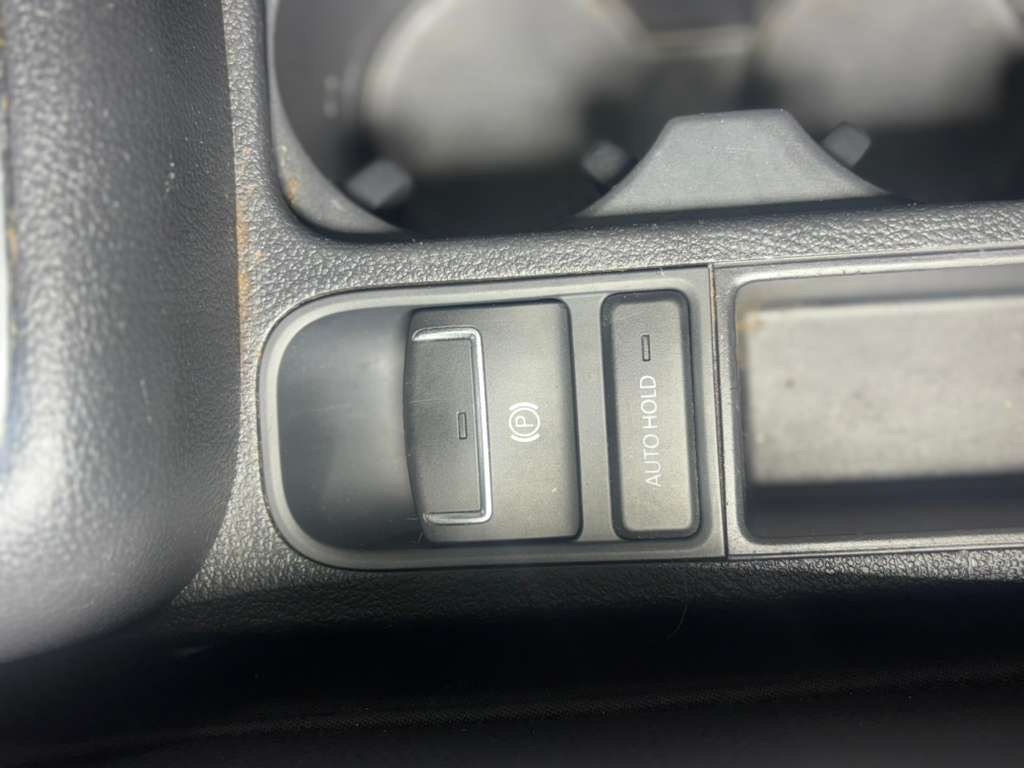 Volkswagen Tiguan S 4Motion 2011