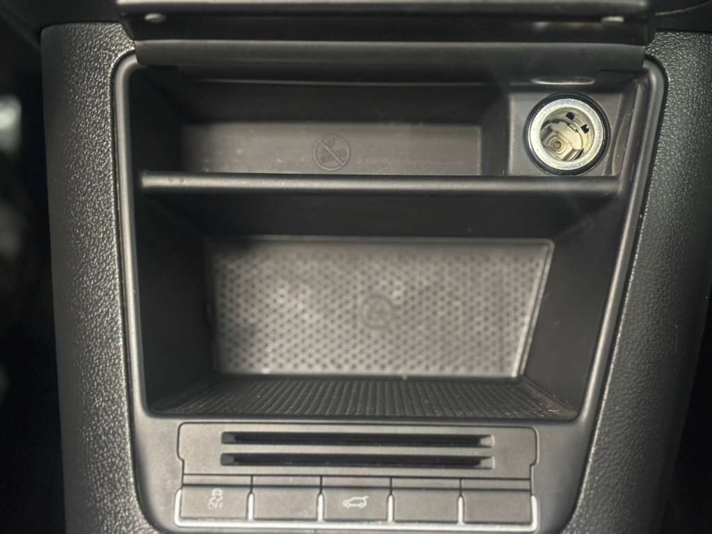 Volkswagen Tiguan S 4Motion 2011