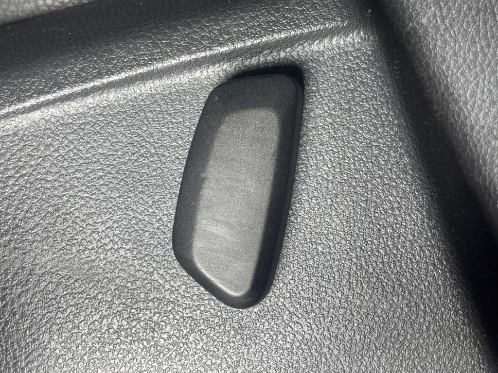 Volkswagen Tiguan S 4Motion 2011