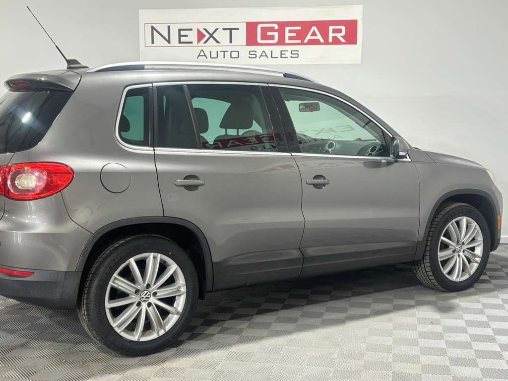 Volkswagen Tiguan S 4Motion 2011
