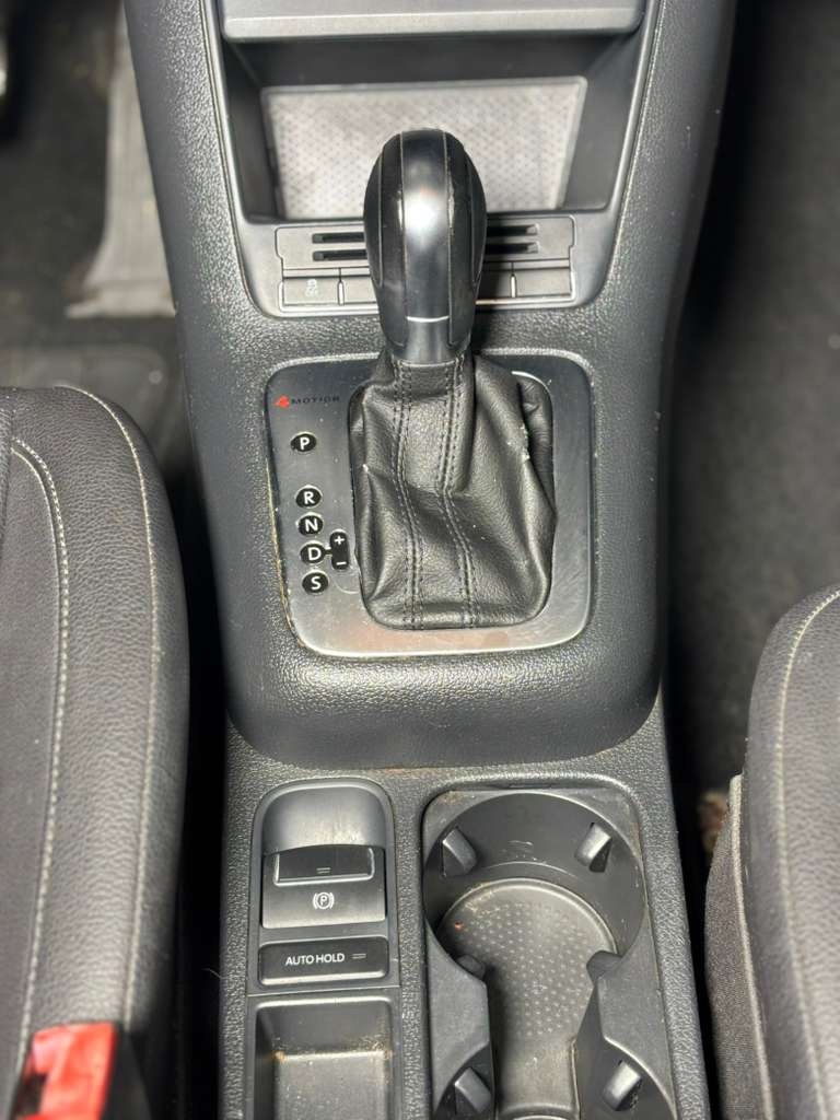 Volkswagen Tiguan S 4Motion 2011