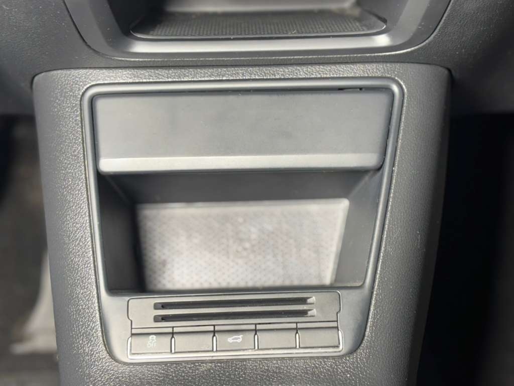 Volkswagen Tiguan S 4Motion 2011