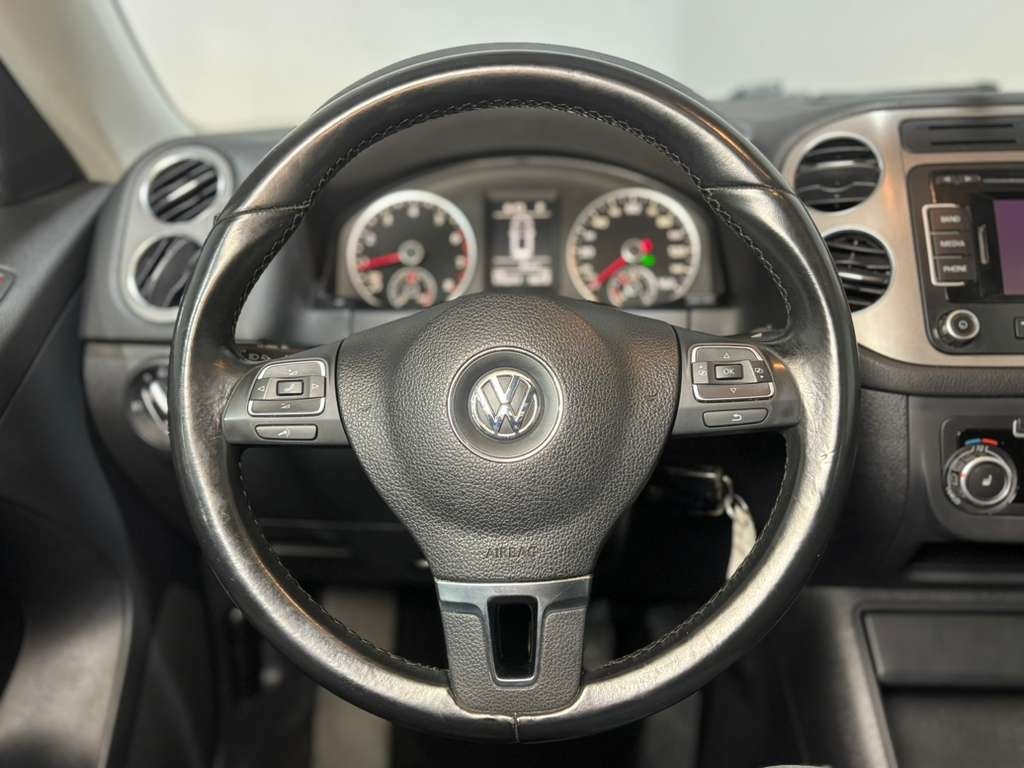 Volkswagen Tiguan S 4Motion 2011