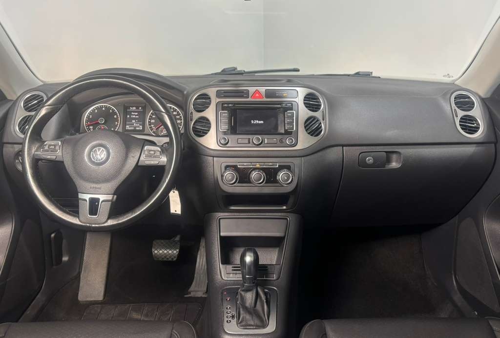 Volkswagen Tiguan S 4Motion 2011