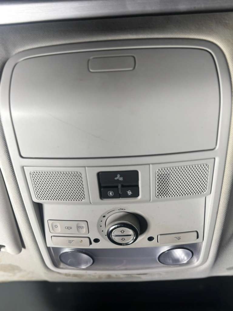 Volkswagen Tiguan S 4Motion 2011