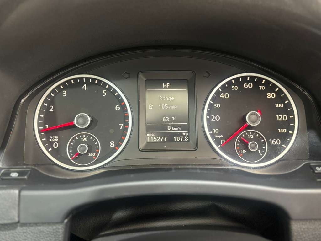 Volkswagen Tiguan S 4Motion 2011