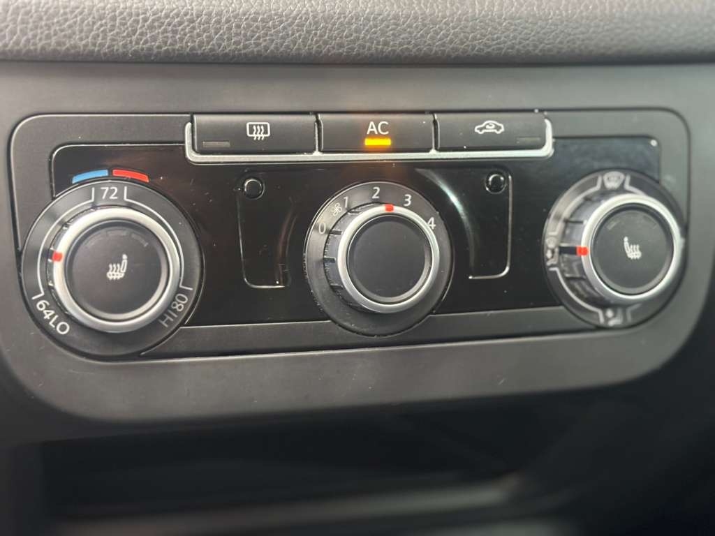 Volkswagen Tiguan S 4Motion 2011