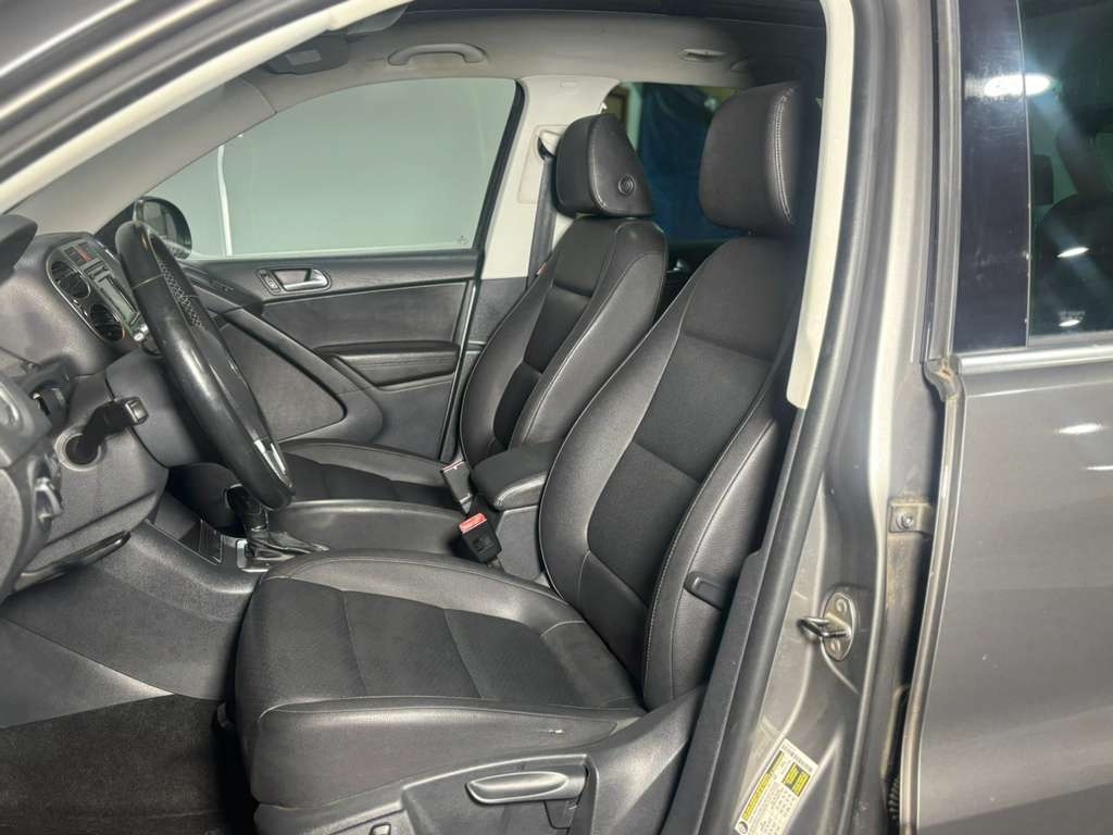 Volkswagen Tiguan S 4Motion 2011
