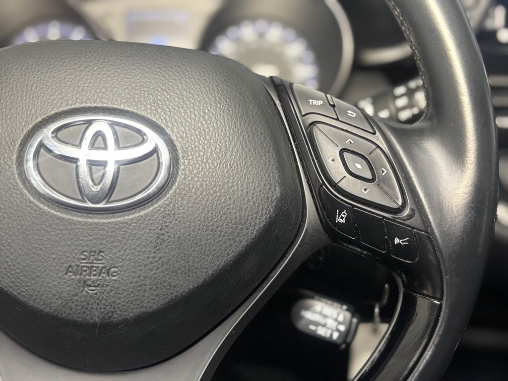 Toyota C-HR XLE 2018