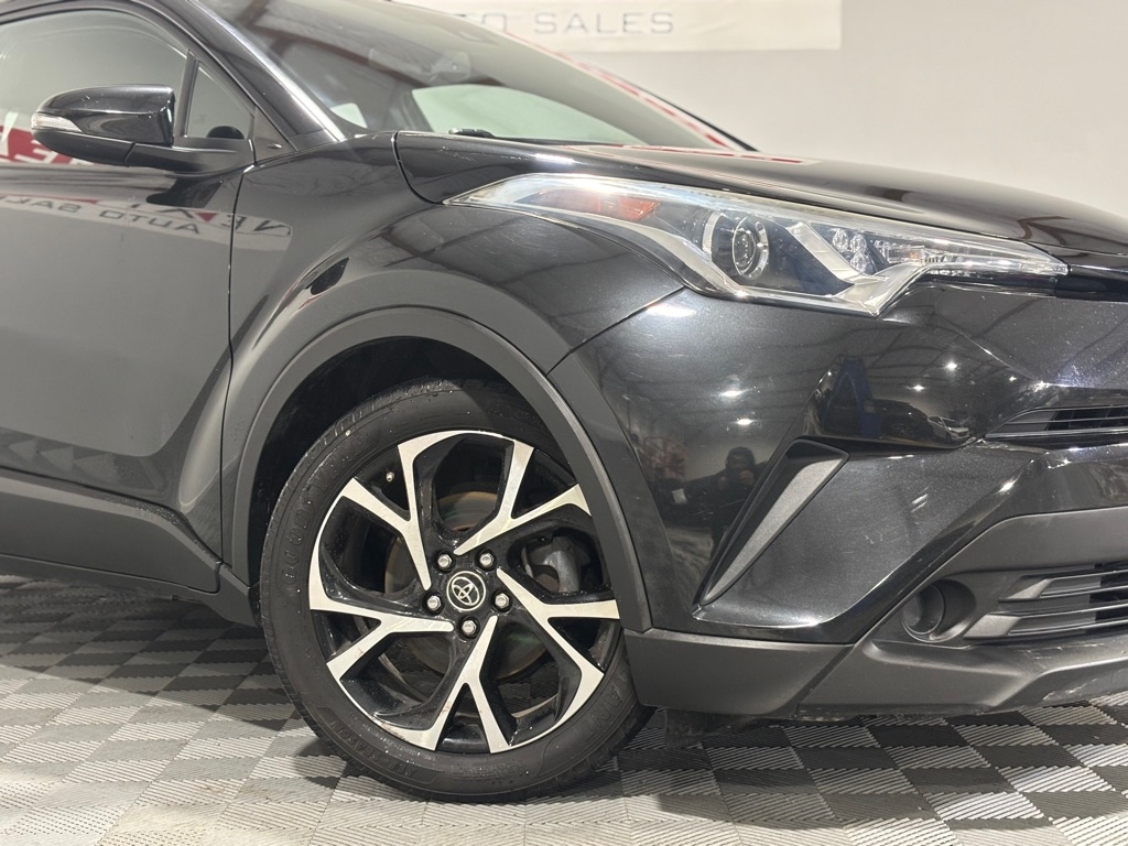 Toyota C-HR XLE 2018