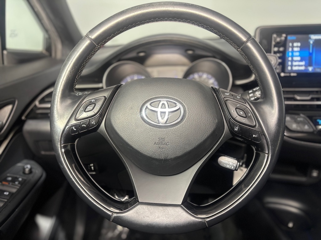 Toyota C-HR XLE 2018