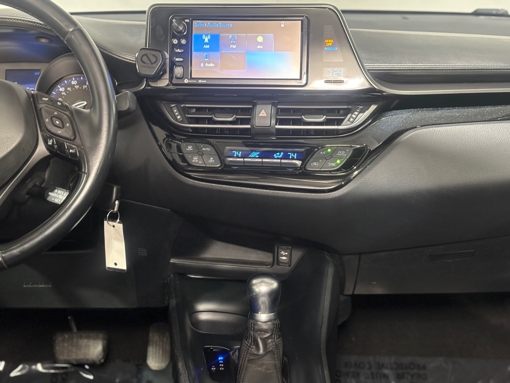 Toyota C-HR XLE 2018